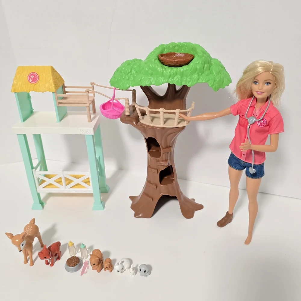 Barbie Animal Rescuer Doll Playset - FCP78 Vet Doll And Treehouse Animals - Picture 8 of 16